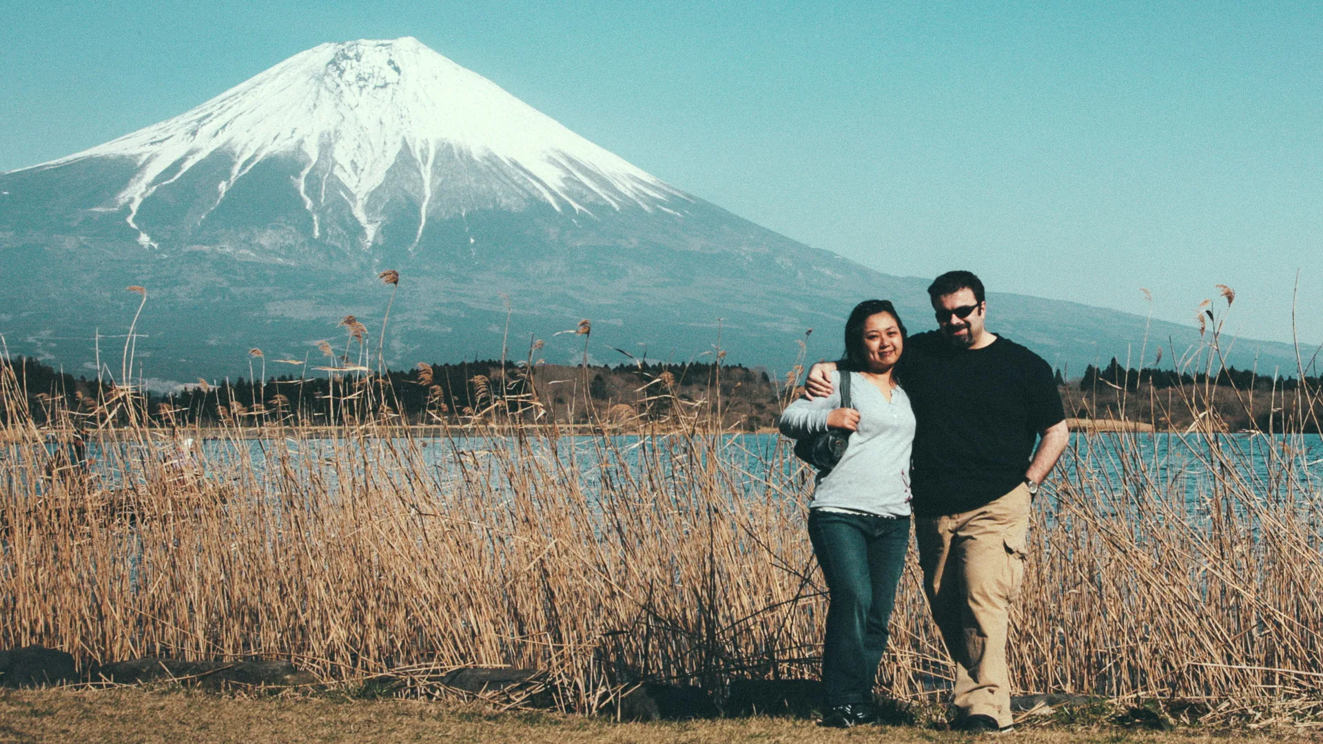 Posing with Yasuko in front of Mount Fuji at Lake Tanuki